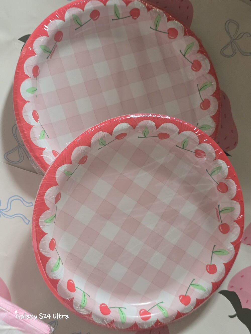 Cherry Gingham Decor Disposable Paper Plates 2pks Of 8ct (16 Total) NEW